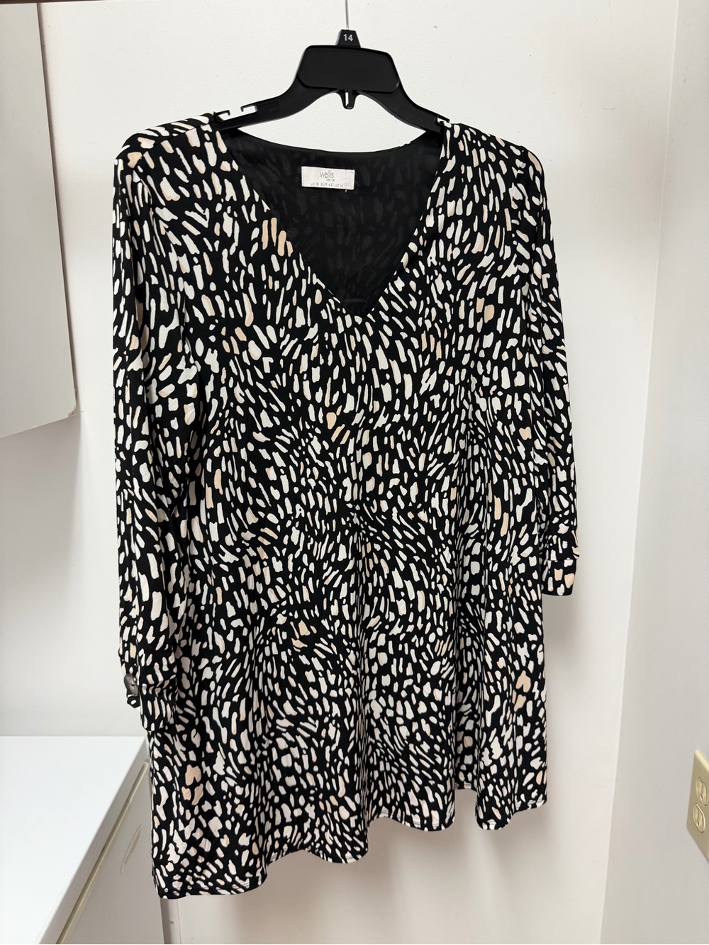 Wallis Black & Cream Long Sleeve V-Neck Printed Dress